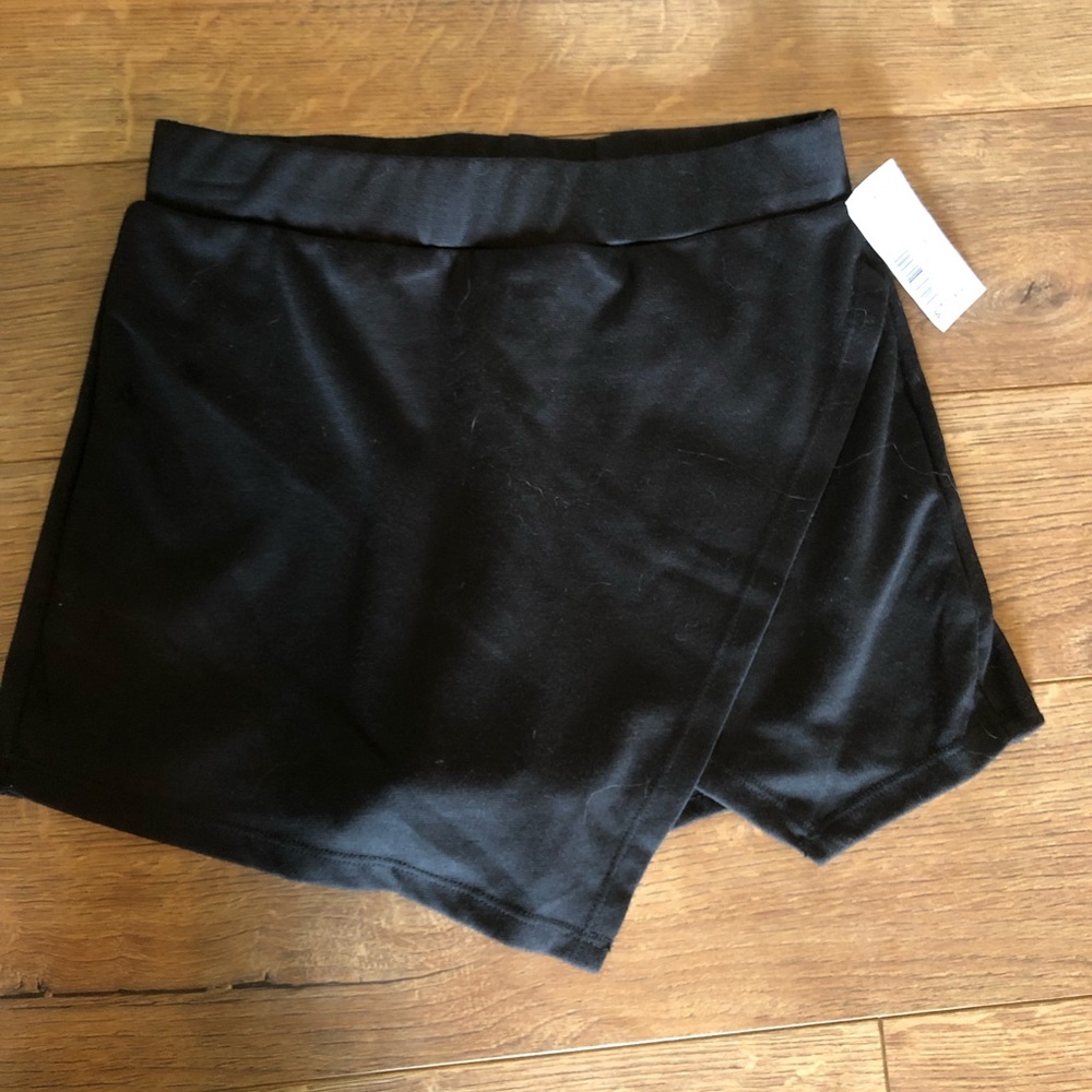 Skort - Picture 2 of 5